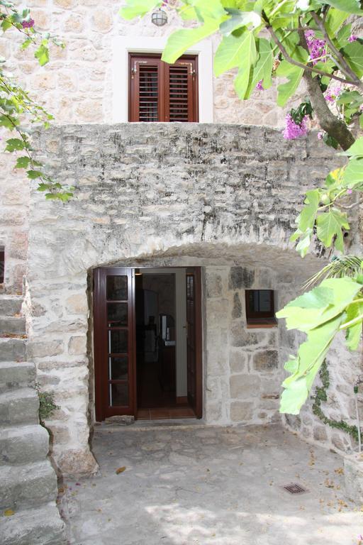 Villa Rustika Sutivan Buitenkant foto