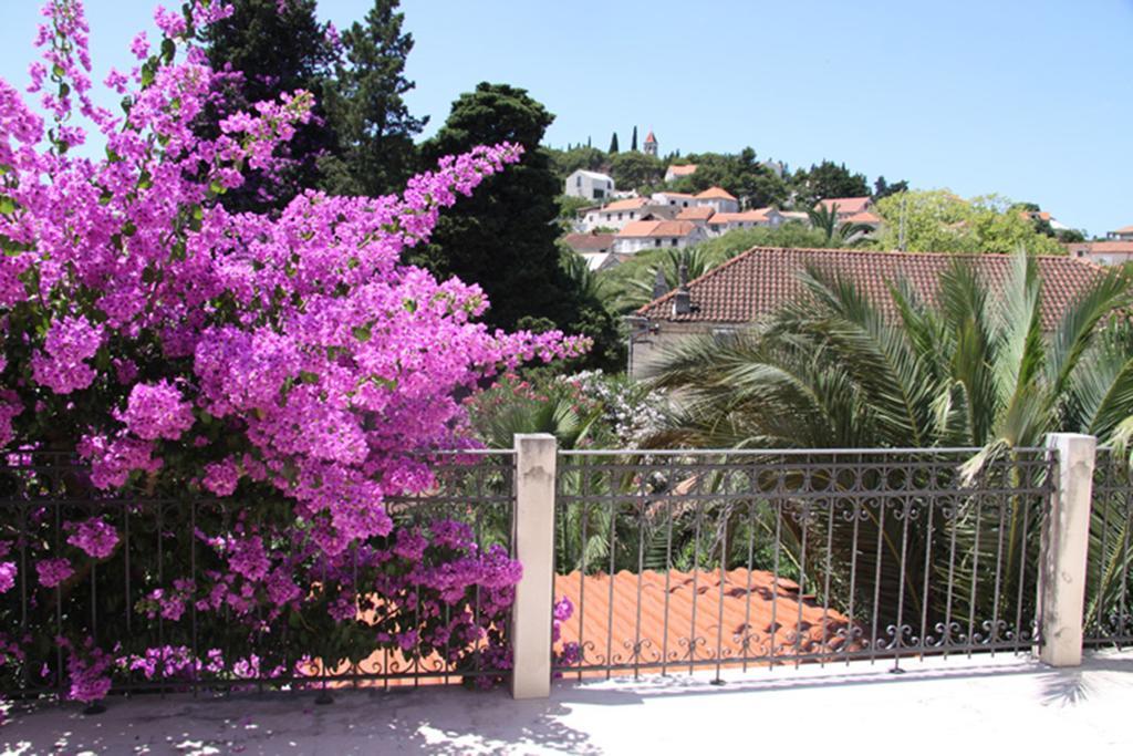 Villa Rustika Sutivan Buitenkant foto